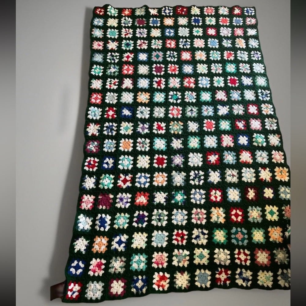 Granny Square Colorful Handmade Crocheted Afghan Vintage Throw Blanket 77x51